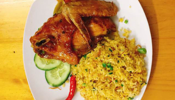 Ba Mập - Cơm Gà Xối Mỡ