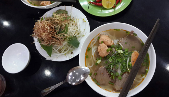 Bún Bò Huế, Bò Kho & Bún Mọc - Quang Trung