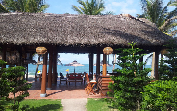 Breeze Bar - Palm Garden Resort