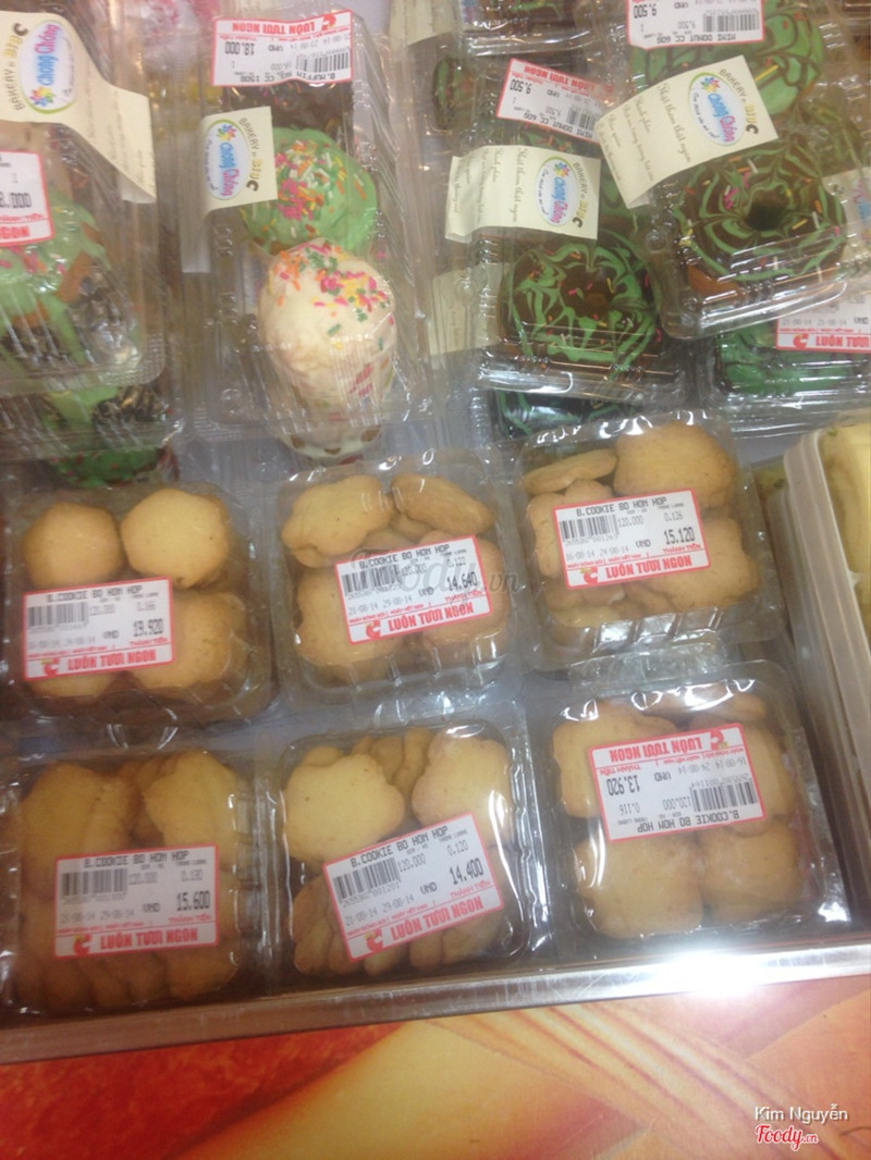 Bánh cookie và donut