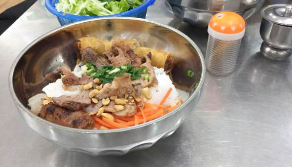 Bún Thịt Nướng & Nem Nướng - Hoàng Hoa Thám