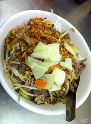 bún bò trộn
