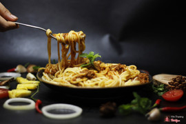 Mỳ Ý sốt bò băm/ Spaghetti Bolognese 80,000 VNĐ