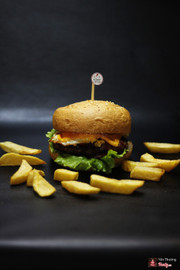 Burger bò/ Beef Burger 130,000 VNĐ