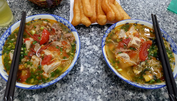 Bún Ốc Sườn Chất - Lê Văn Hưu