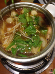 Lẩu ở đây chỉ 79k mà vị  ngon như nhà hàng 5 sao, nếu ăn qua đây ăn 1 lần thì cứ nói là đi ăn hoài luôn á nha.