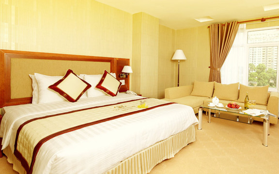 Hải Nam Hotel - Lê Thánh Tôn