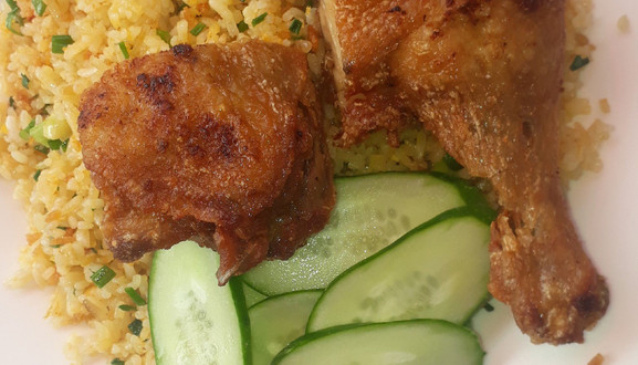 Minh Ký - Cơm Gà Xối Mỡ & Cơm Chiên Dương Châu - Lê Văn Lương