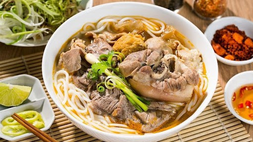 O Thu - Bún Bò & Cơm Chiên - 66 Nguyễn Huệ