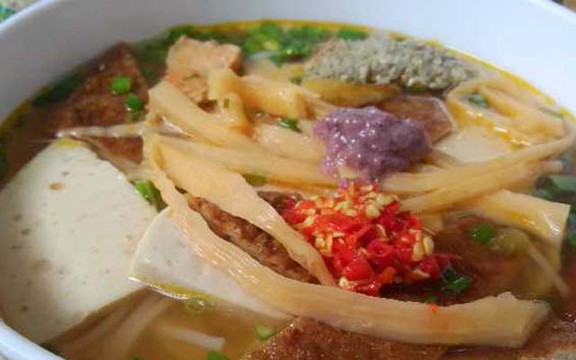 Bún Riêu - Bà Huyện Thanh Quan