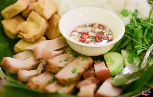 Quán lạ huế