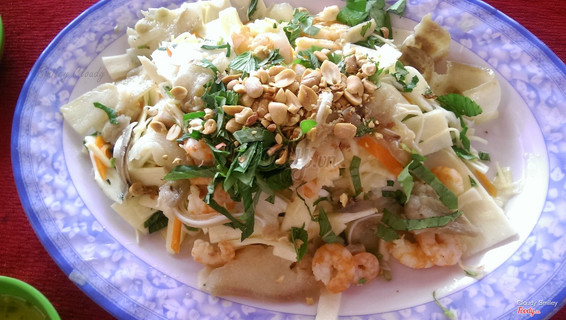 Gỏi củ hủ dừa tôm thịt 120k