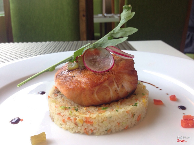 cơm chiên cá hồi