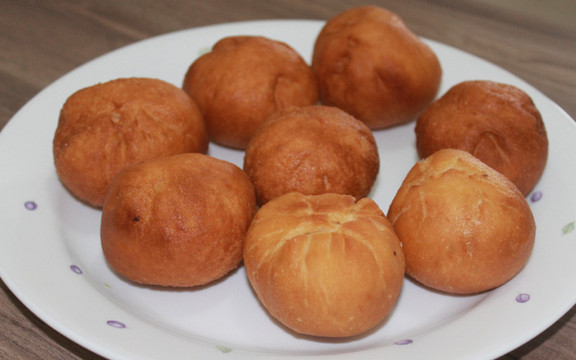 Chú Danh - Bánh Tiêu & Bánh Bao Chiên