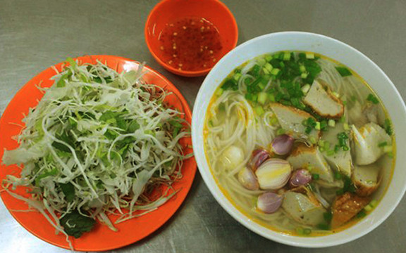 Phở Bò & Chả Cá