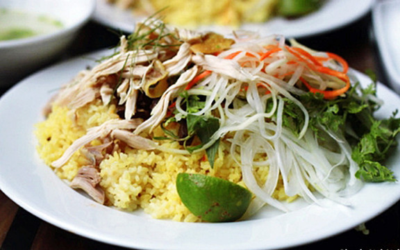 Quán Tam Kỳ - Cơm Gà Ta Xé Phai