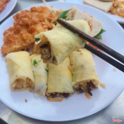 bánh cuốn trứng