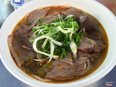 Bún bò huế