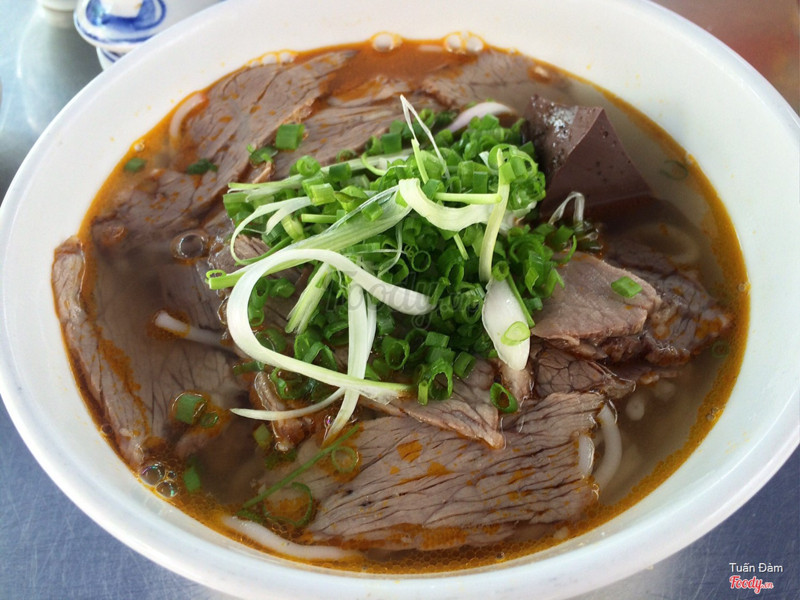 Bún bò huế