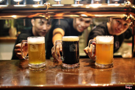 Dàn starff tận tình, dễ thương