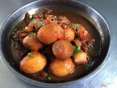 Thit kho trung ngon