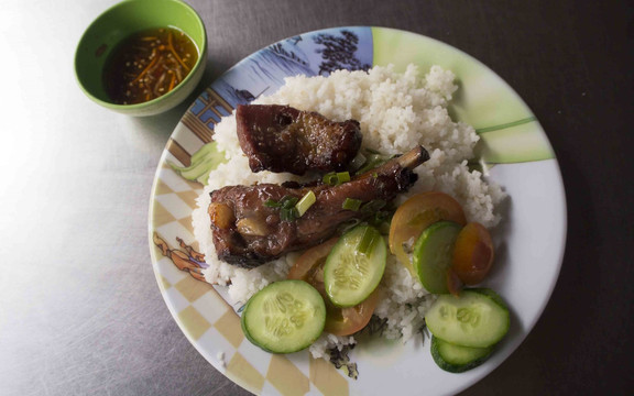 Phương Lan Quán - Cơm Bình Dân