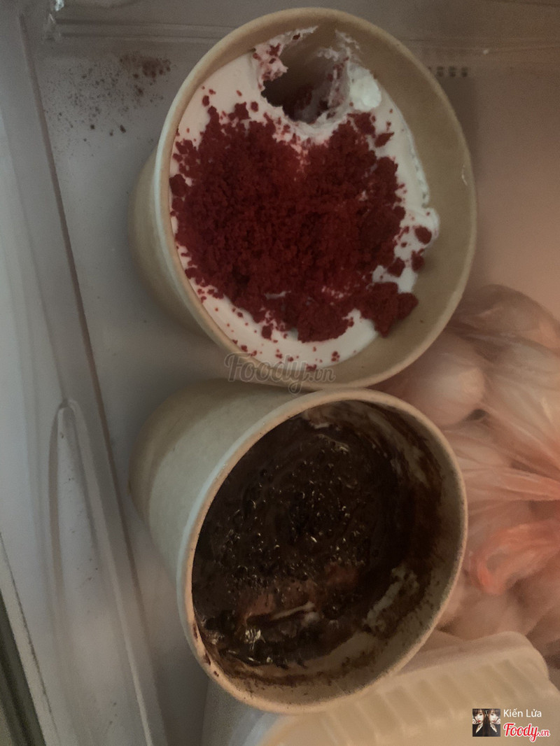 Red velvet và Tiramisu