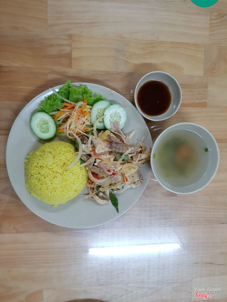 Cơm gà xé
