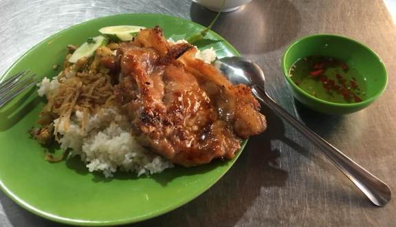 Cơm Tấm & Bún Thịt Nướng - Cầu Xéo