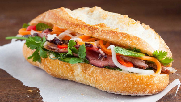Bánh Mì Bò Đi Học