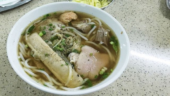 Bún Bò Đông Ba Gia Hội - Trần Quang Long