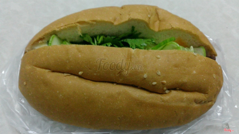 Bánh mì lạp xưởng