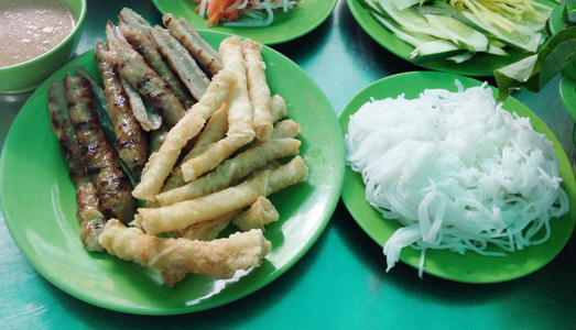 Ăn tối BMT