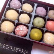 mochi hộp bự 😋😋😋