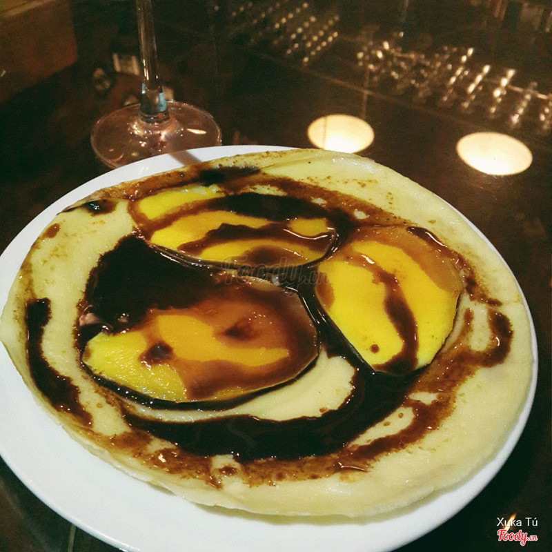 Mango crepe