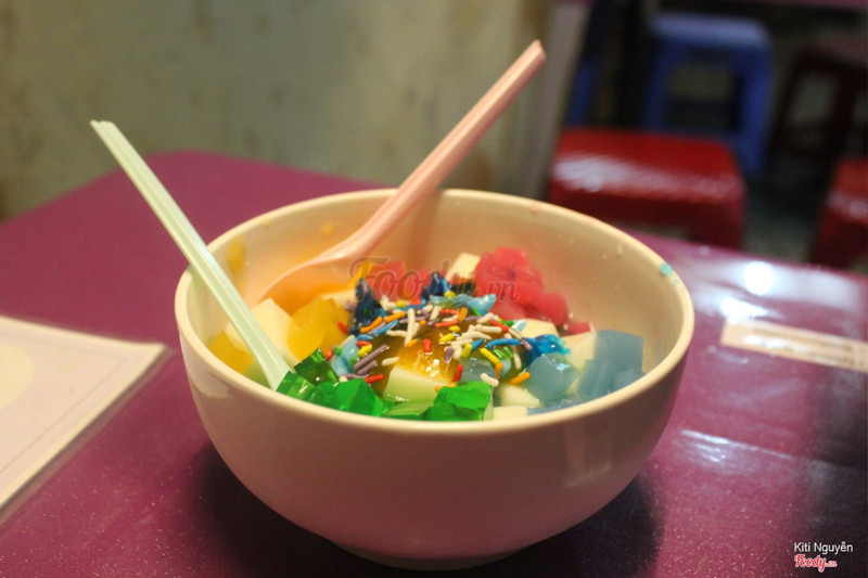 sữa chua dẻo mix 5 loại thạch