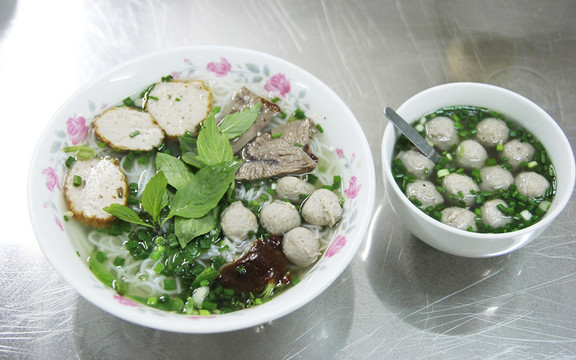 Bún Bò Viên Cô Hoa - Vườn Chuối