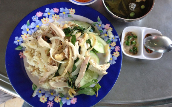 Cơm Gà 52 - Quán Trinh