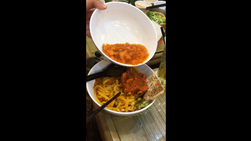 Út Còi - Mì Lạt Sườn