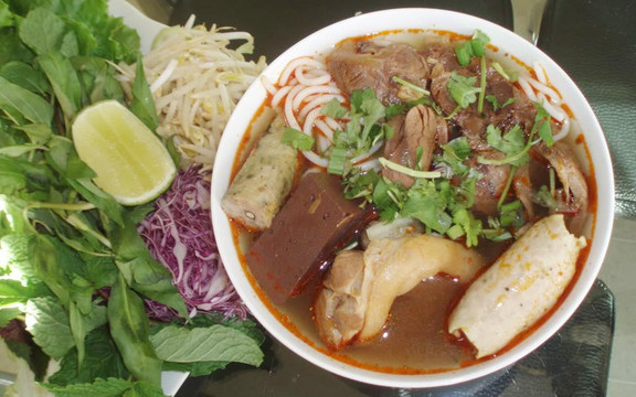 Đông - Bún Xương