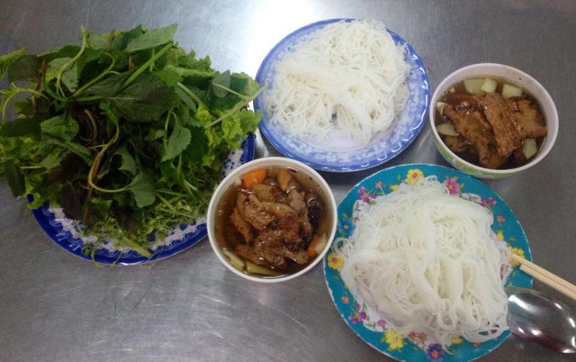 Bún Chả & Nem Rán - Trần Nhân Tông