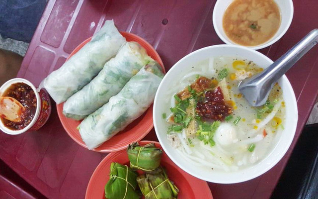 Gỏi Bò & Bánh Canh - Nguyễn Thị Định