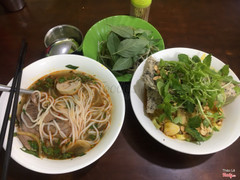 bún bò - mì quảng