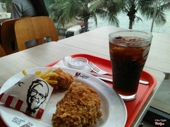 Ăn rất nhiều hàng gà rán rồi nhưng chỉ luôn thích vị của KFC