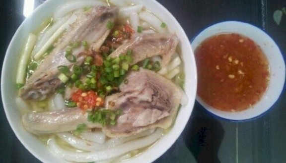 Út Quán - Bánh Canh & Bún Mắm