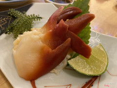 sò đỏ sashimi