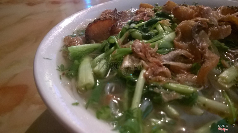 Nước dùng khá ngọt