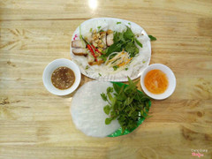 Bánh Ướt Heo Quay Cuốn Bánh Trán