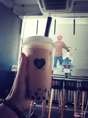 Em gái mưa đã gặp anh trai nắng phía sau