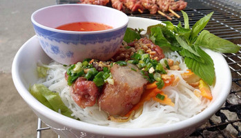 Bún riêu